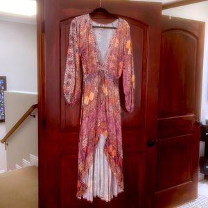 Boho hi-lo maxi dress. Great with boots, sandals or heals. Great for early Fall.